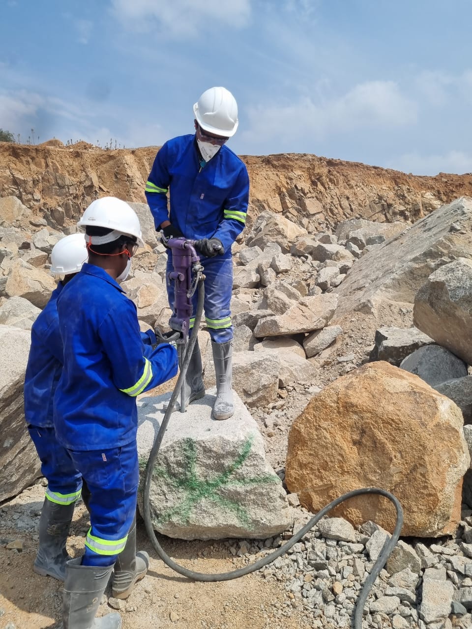 WhatsApp Image 2024-11-14 at 16.17.53